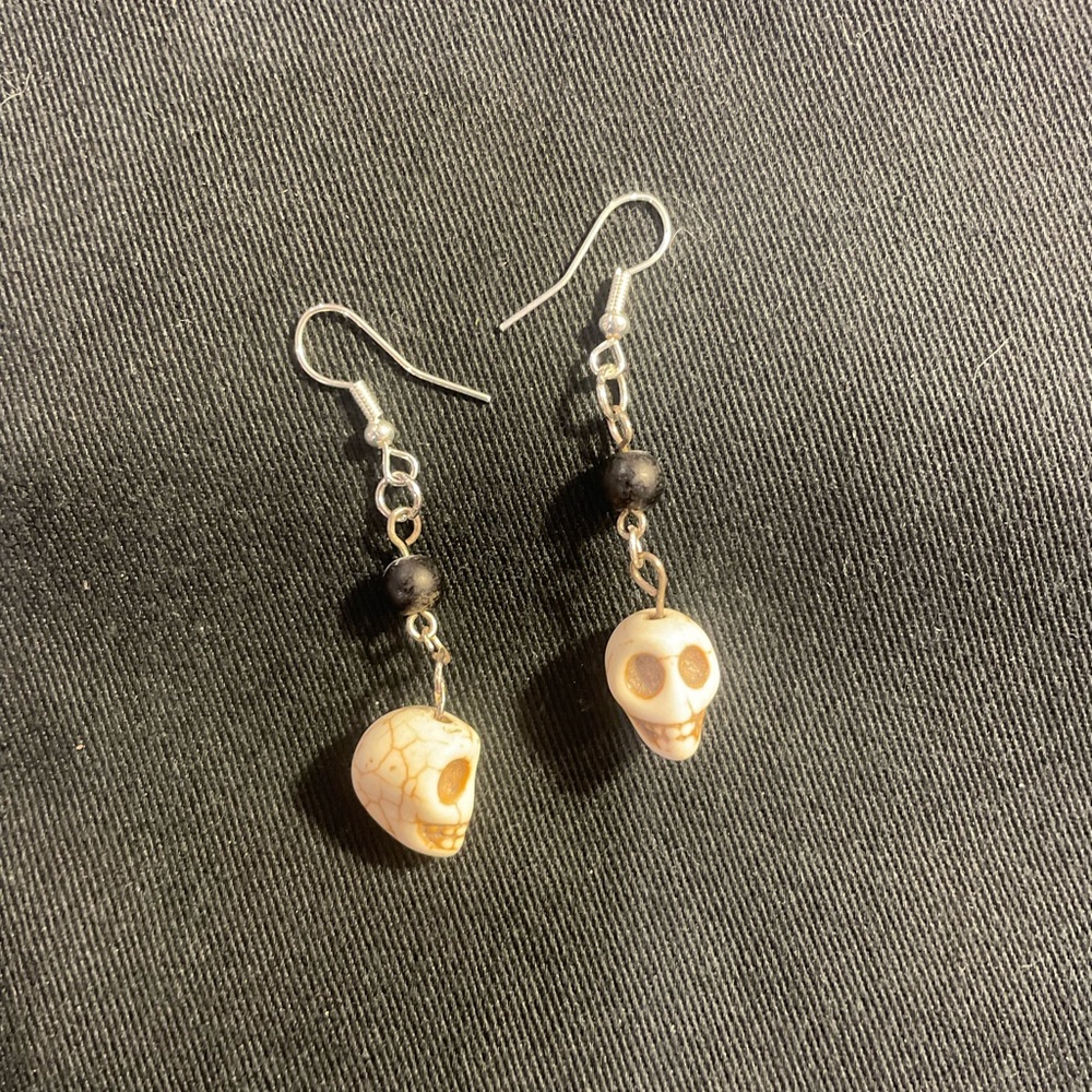 Gothic Skull Earrings in White and Black
